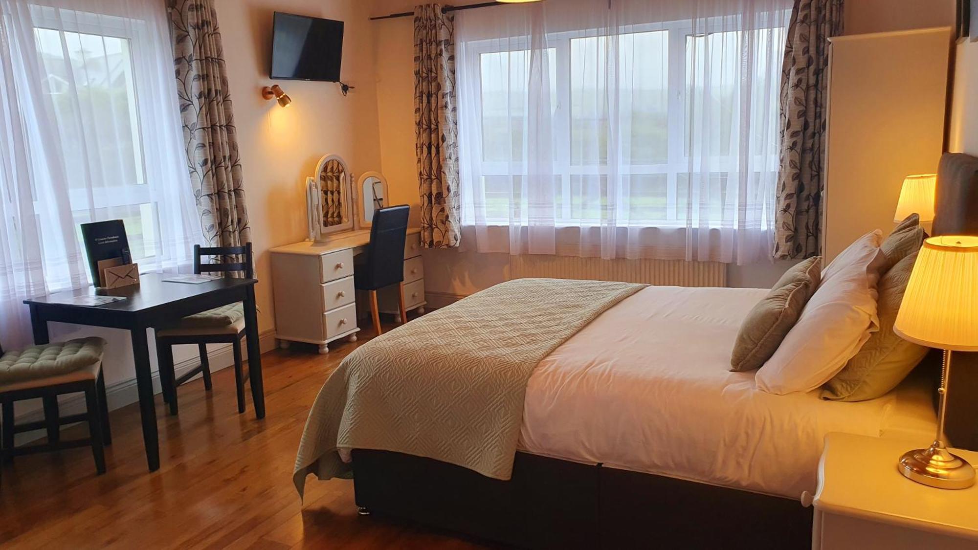 O'Connor'S Accommodation Doolin Extérieur photo